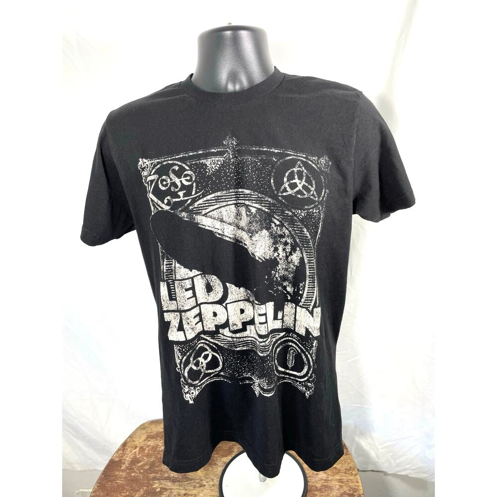 Led Zeppelin Black Graphic T-Shirt Tagless (Fits S/M)